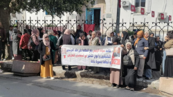 المرشدون واعوان التأطير غير المتعاقدين مع وزارة التربية يحتجون