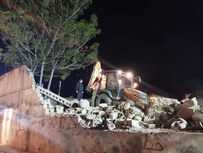 بنزرت الشمالية: هدم جزء آيل للسقوط بسور جانبي بمعهد فرحات حشاد