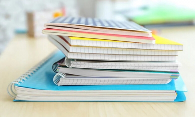 أسعار الكتب و الكراس سجلت انخفاضا بين 25 و35 بالمائة حسب الحجم والنوع