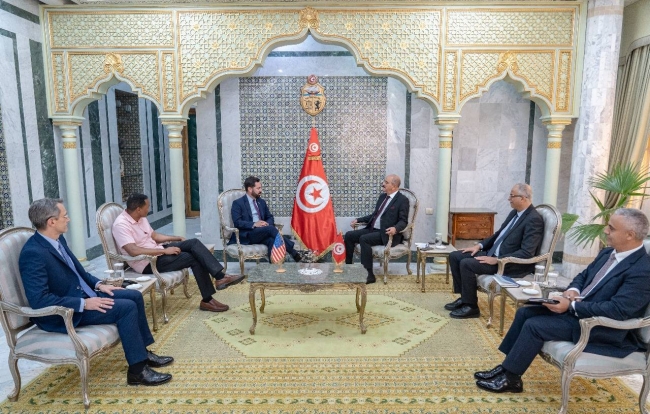 وزير الشؤون الخارجية يلتقي وفدا من الكونغرس الأمريكي