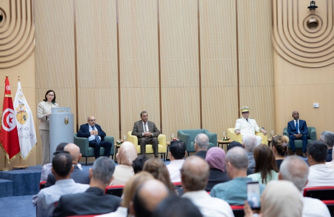 رئيسة الحكومة تؤكد أن تونس في حاجة لإبداعات شبابها المتفوّق