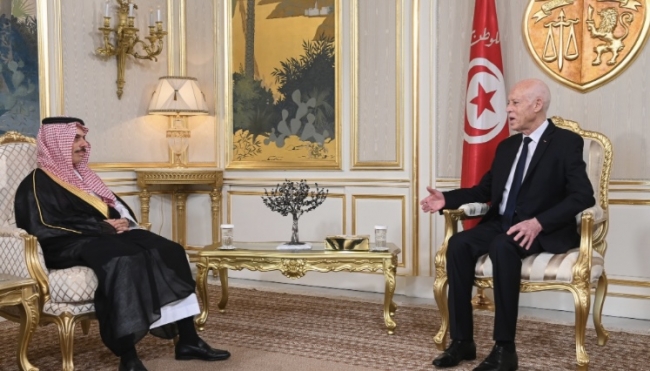 رئيس الجمهورية يستقبل وزير الخارجية السعودي