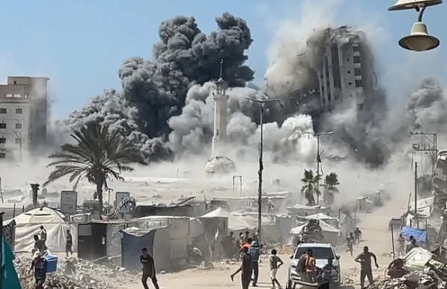 أكثر من 100 شهيد في مجازر ارتكبها الاحتلال في قطاع غزة
