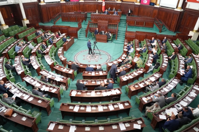 وزير التجهيز: لا بد من التوقف عن سكب الفوسفوجيبس في البحر وإنشاء موقع تخزين