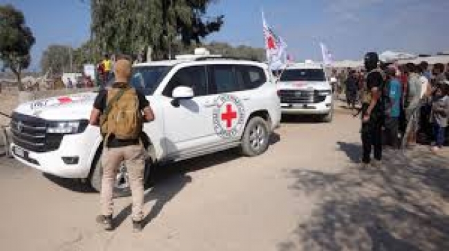إسرائيل تسمح بدخول الصليب الأحمر وفريق مصري للبحث عن رفات رهائن   في غزة