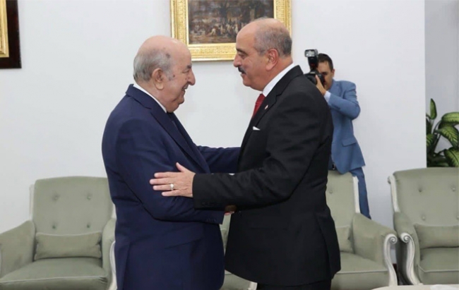 الرئيس الجزائري  يستقبل وزير الخارجية التونسية 