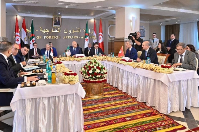وزراء خارجية تونس والجزائر ومصر يؤكدون ملكية وقيادة الليبيين لعملية التسوية السياسية في بلادهم