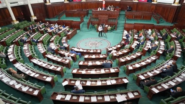 البرلمان يواصل التصويت على الفصول الإضافية لمشروع قانون المالية